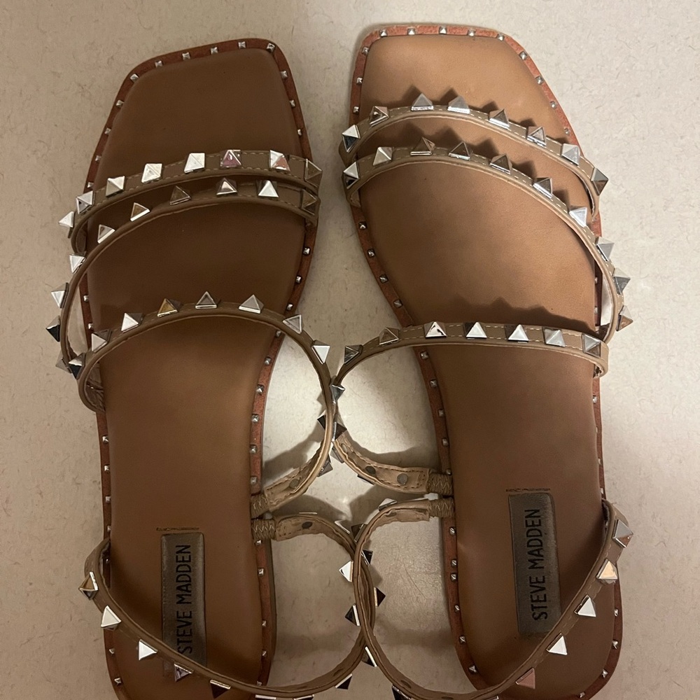 Steve Madden Brown Studded Sandals
